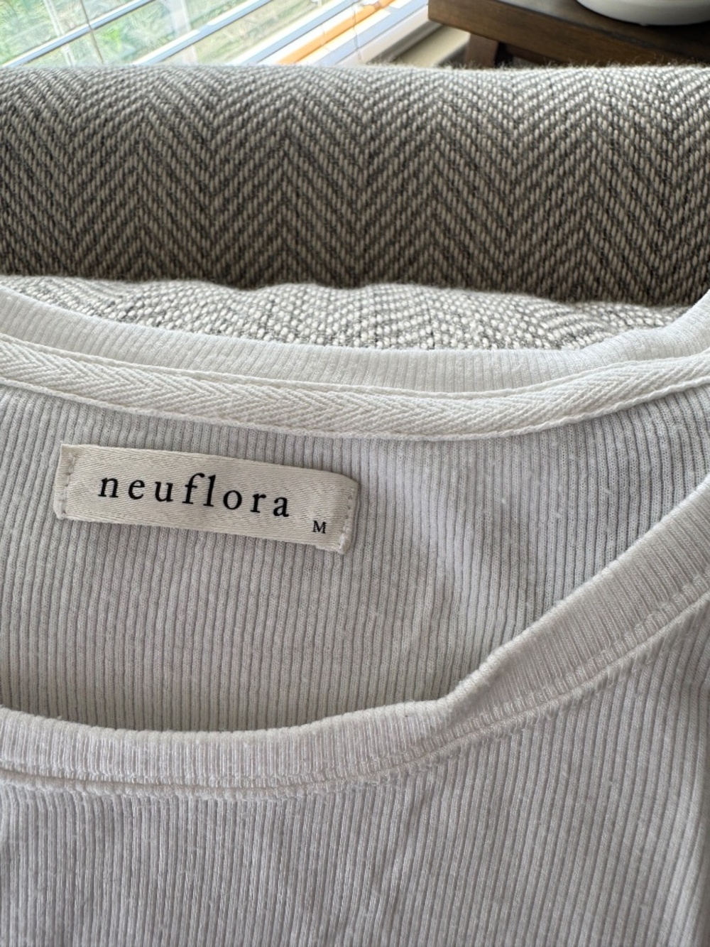 Neuflora Whistler Tanks in Black and White size Medium - Bethke - Picture 6 of 13